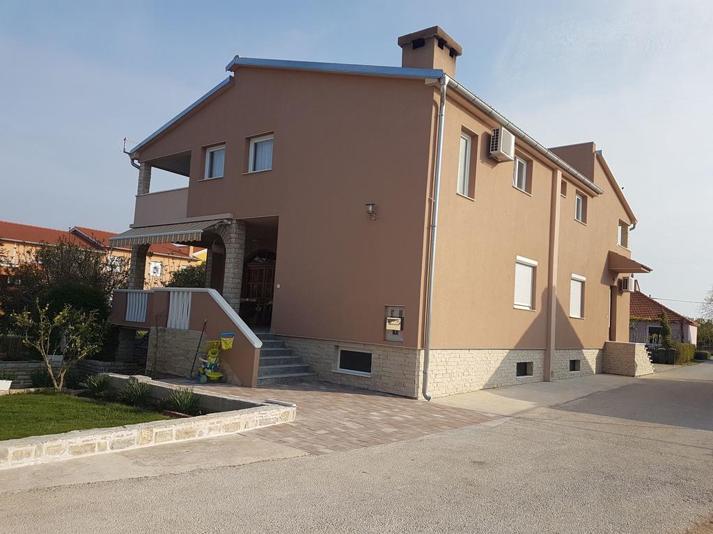 Apartment Fabijana Biograd Na Moru Exterior photo